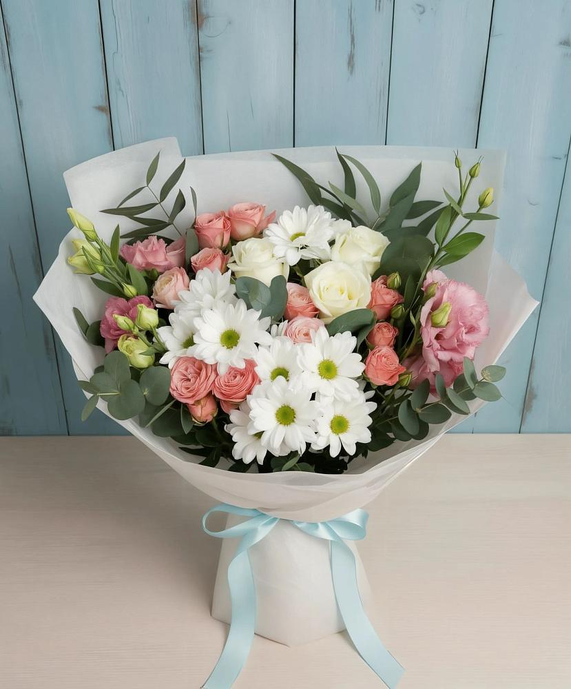 Букет цветов из: Розы, Лизиантусы и Хризантемы в Рудне Воронежской области