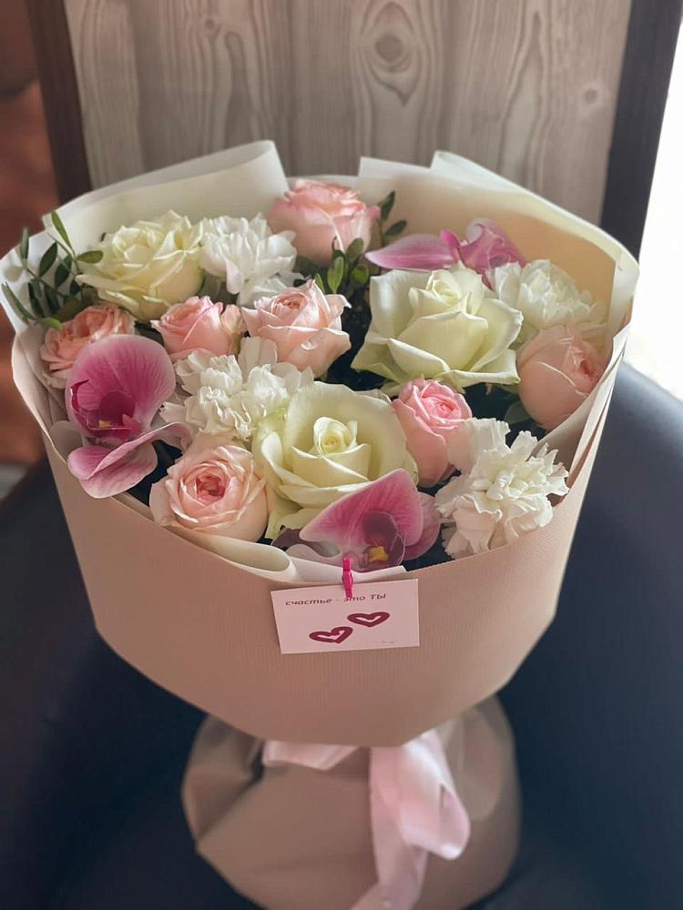 Букет цветов из: Орхидеи, Розы и Гвоздики в Рудне Воронежской области