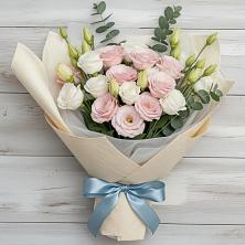 Букет цветов из:  Лизиантусы в Рудне Воронежской области