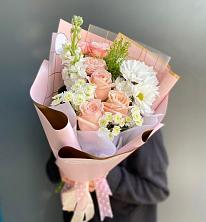 Букет цветов из:  Хризантемы и Розы в Рудне Воронежской области