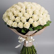 Букет 101 беля роза Белоснежка в Рудне Воронежской области