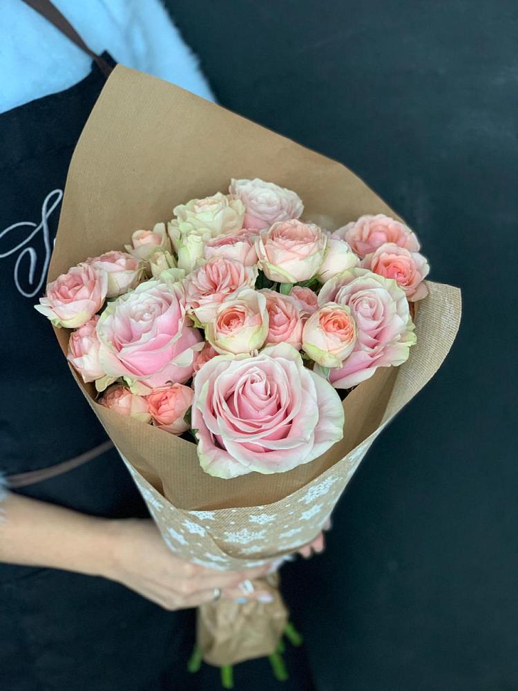 Букет цветов из: Хризантемы и Розы в Рудне Воронежской области