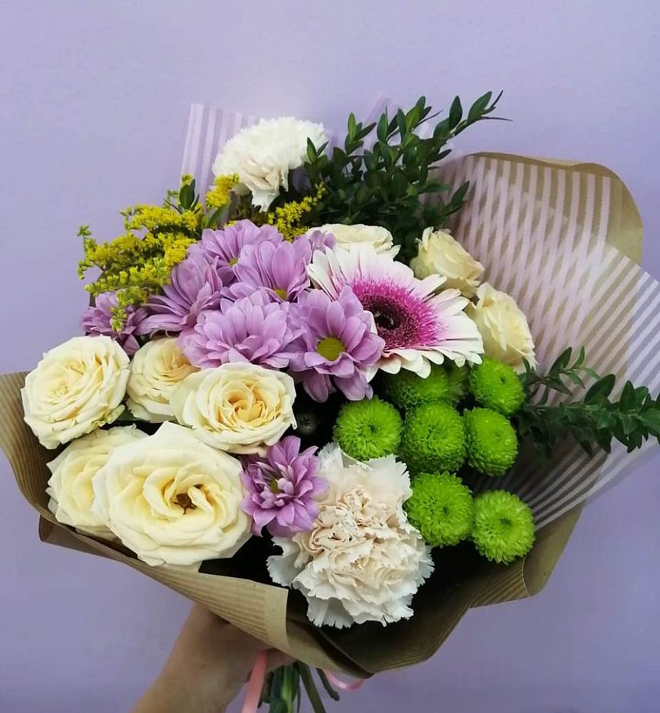 Букет цветов из: Хризантемы, Розы, Гвоздики и Герберы в Рудне Воронежской области