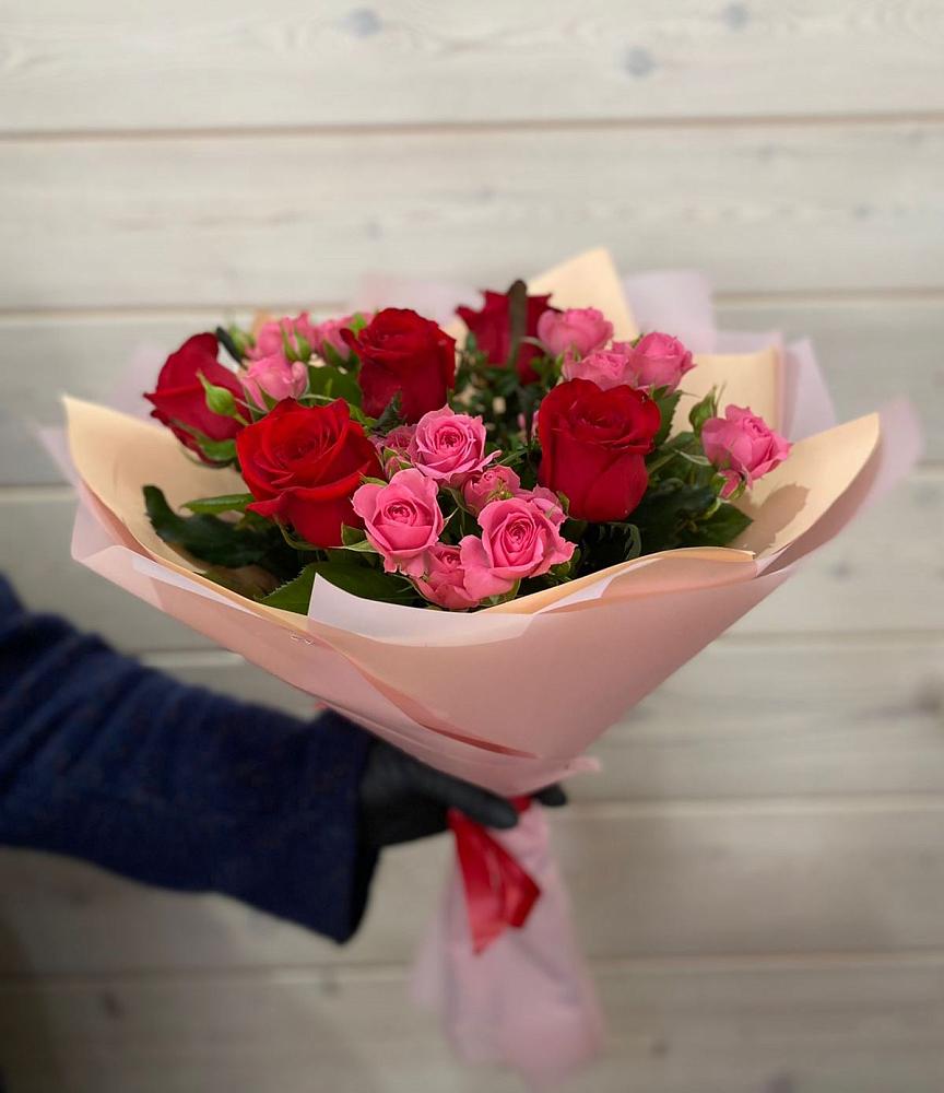 Букет цветов из: Розы в Рудне Воронежской области