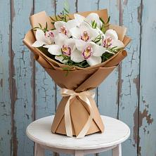 Букет цветов из:  Орхидеи и Розы в Рудне Воронежской области